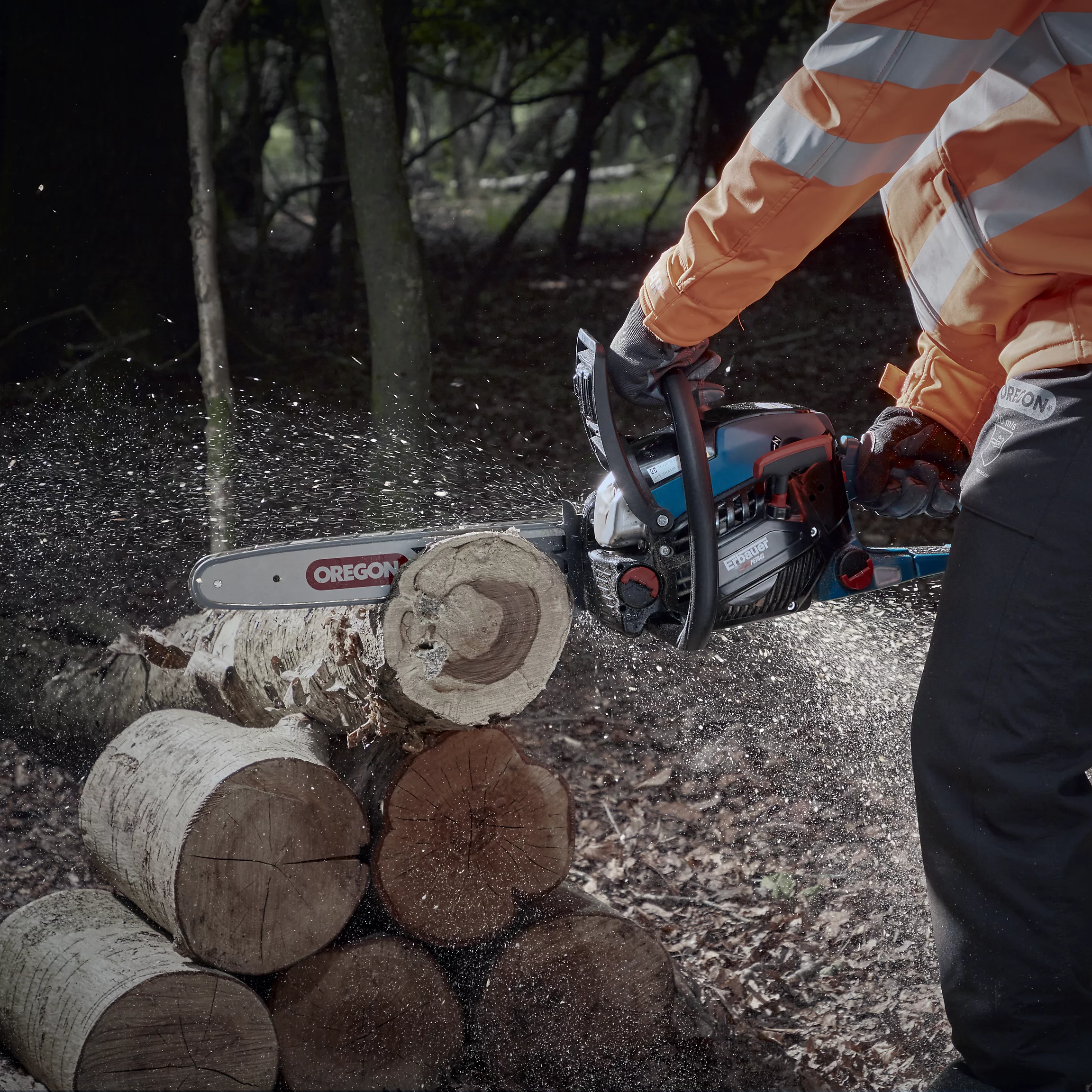 Erbauer ECSP41 41cc 400mm Petrol Chainsaw - Image 2